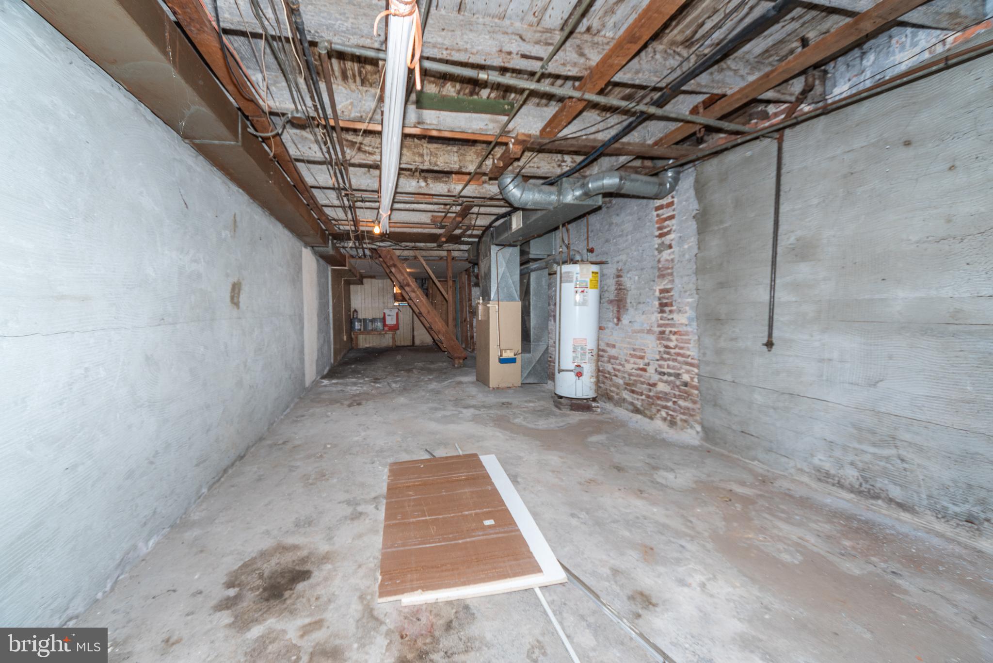 WASHINGTON VILLAGE - Residential