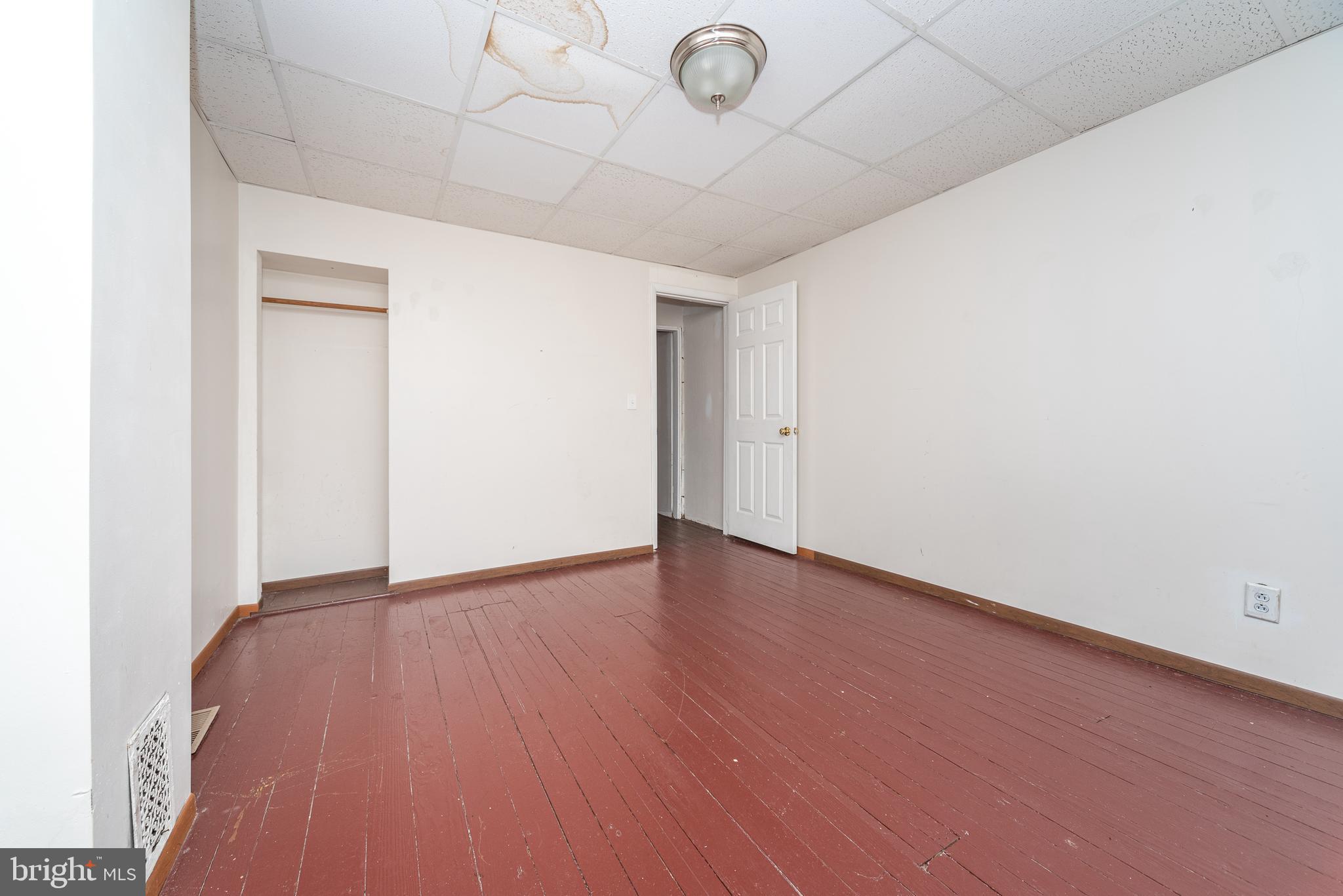 WASHINGTON VILLAGE - Residential