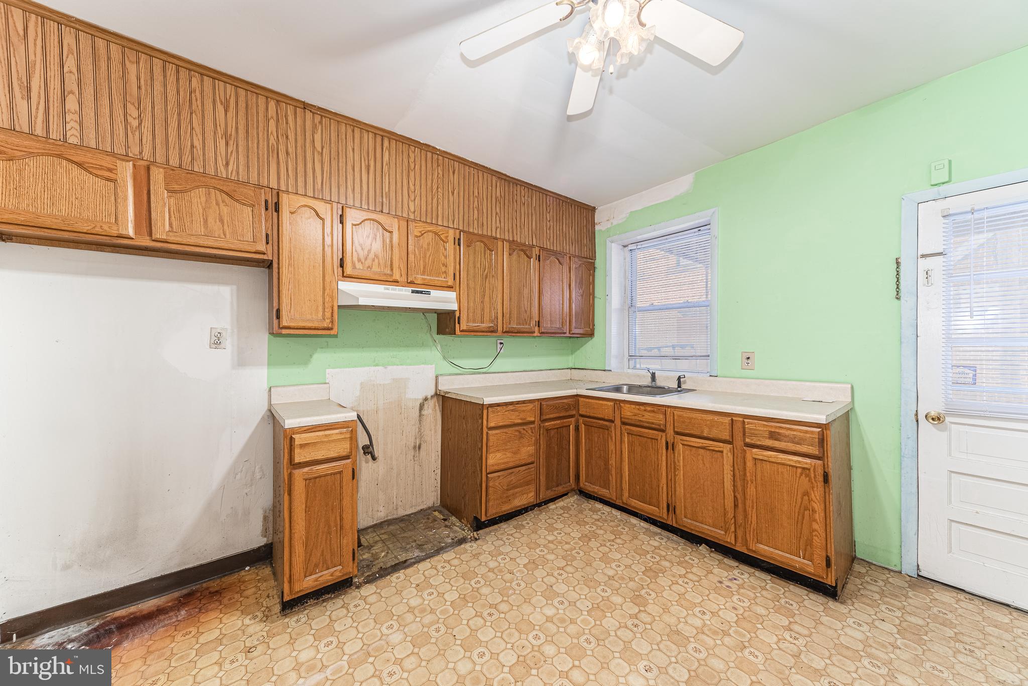 WASHINGTON VILLAGE - Residential