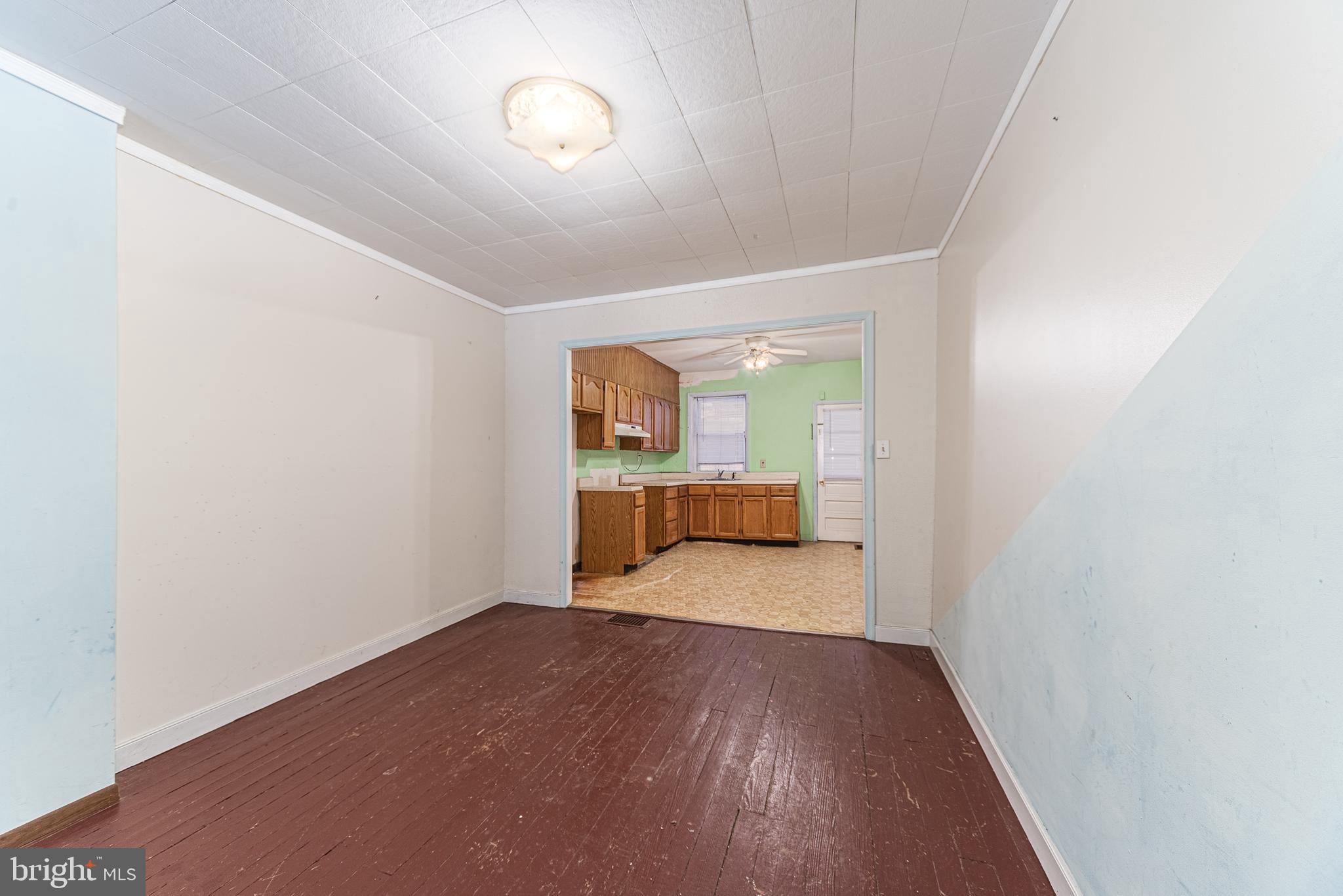 WASHINGTON VILLAGE - Residential