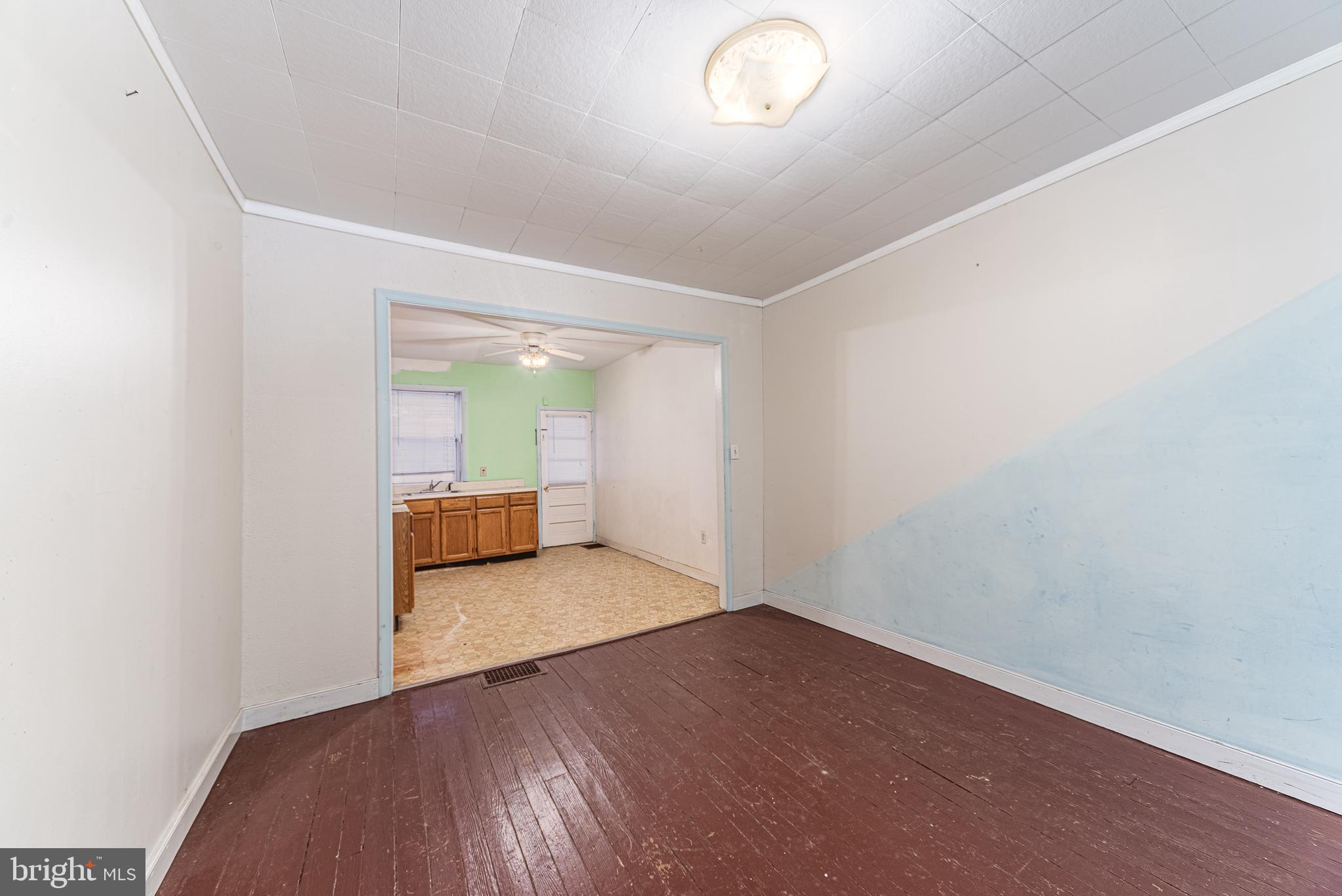 WASHINGTON VILLAGE - Residential