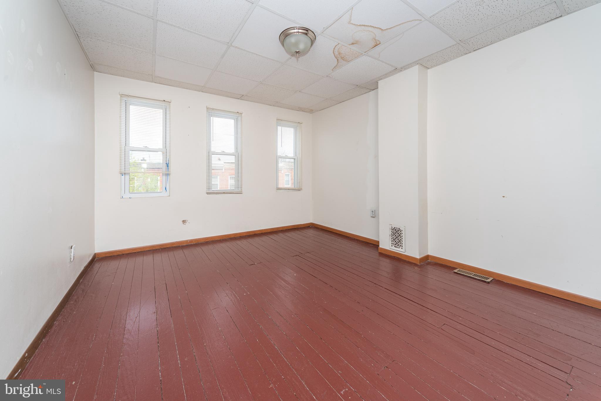 WASHINGTON VILLAGE - Residential