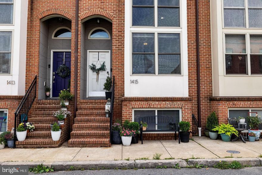 OVERSIZED GARAGE TOWNHOME IN THE HEART OF LOCUST POINT NOW AVAILABLE WITH 2600+ SQ FT. GLISTENING HARDWOODS CASCADE THROUGHOUT. ENJOY CUSTOM CABINETRY, GRANITE COUNTERTOPS, SS APPLIANCE PACKAGE IN DESIGNER CHEF'S KITCHEN. TONS OF NATURAL LIGHT. FINISHED LOWER LEVEL. HIGH CEILINGS. TONS OF STORAGE. WALK-IN SHOWERS. WALK-IN CLOSETS. SPACIOUS 3 BEDROOMS WITH 3.5 BATHROOMS. EXPANSIVE ROOF DECK FOR ENTERTAINING WITH INCREDIBLE VIEWS. CLOSE PROXIMITY TO RETAIL SHOPPING, LOCAL DINING, INNER HARBOR, STADIUMS, AND ALL MAJOR HIGHWAYS. SCHEDULE A PRIVATE TOUR TODAY.
