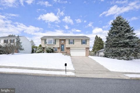 821 COLONIAL DRIVE BIRDSBORO PA 19508