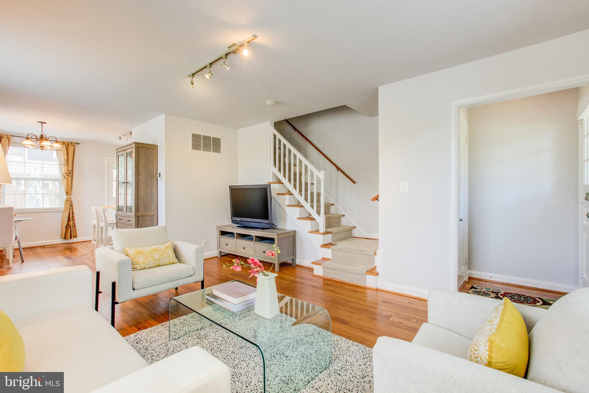 FAIRLINGTON - Residential