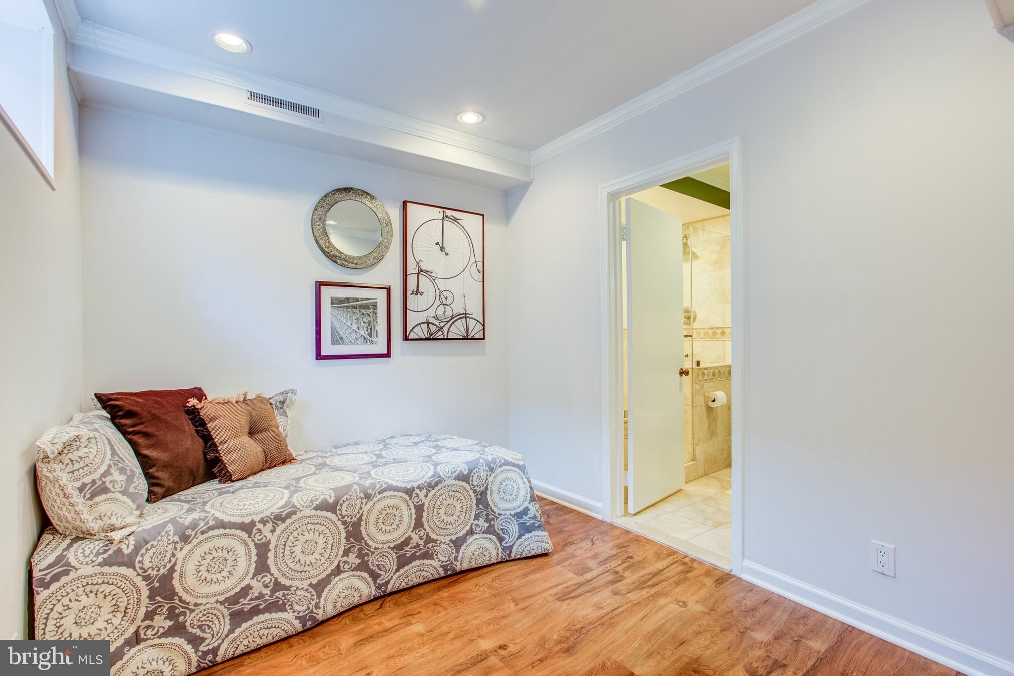 FAIRLINGTON - Residential