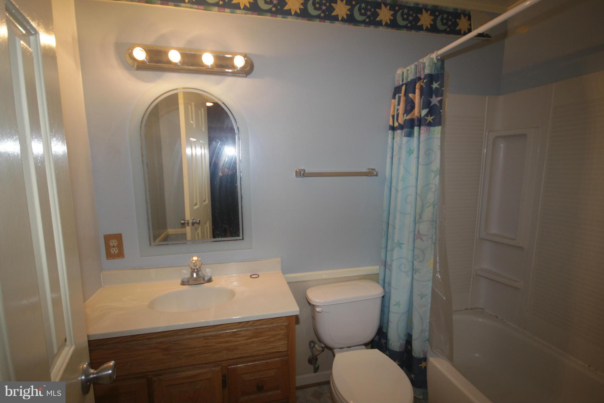 HERITAGE ESTATES - Residential Lease