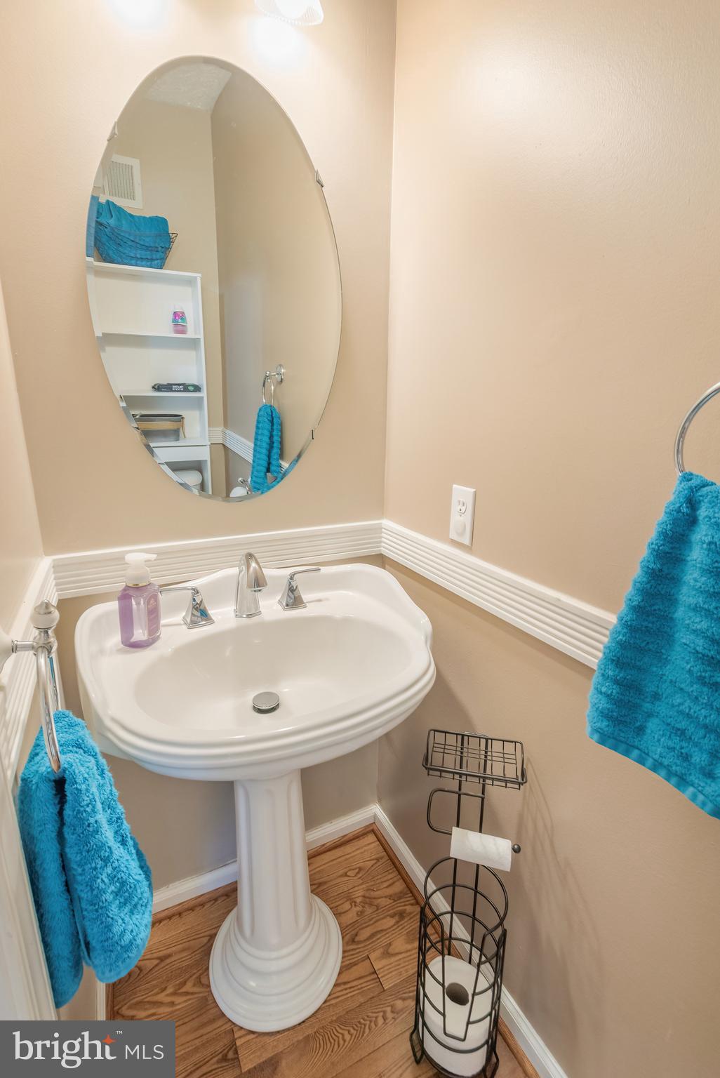 SEVEN OAKS - Residential