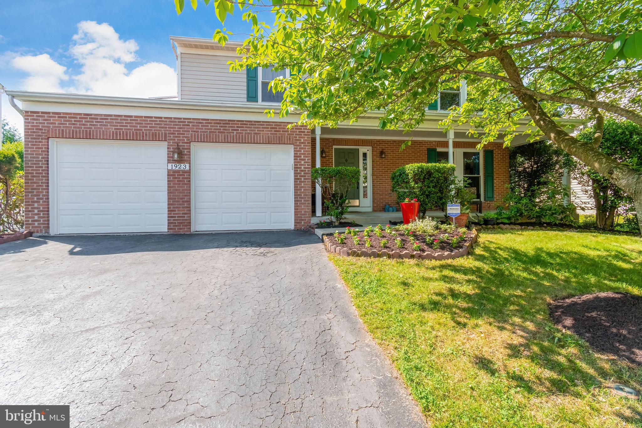 SEVEN OAKS - Residential