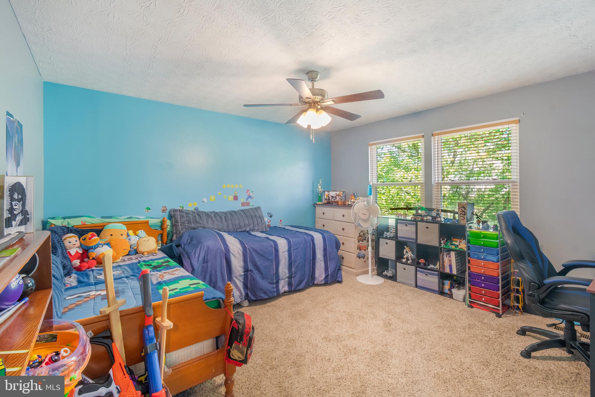 SEVEN OAKS - Residential