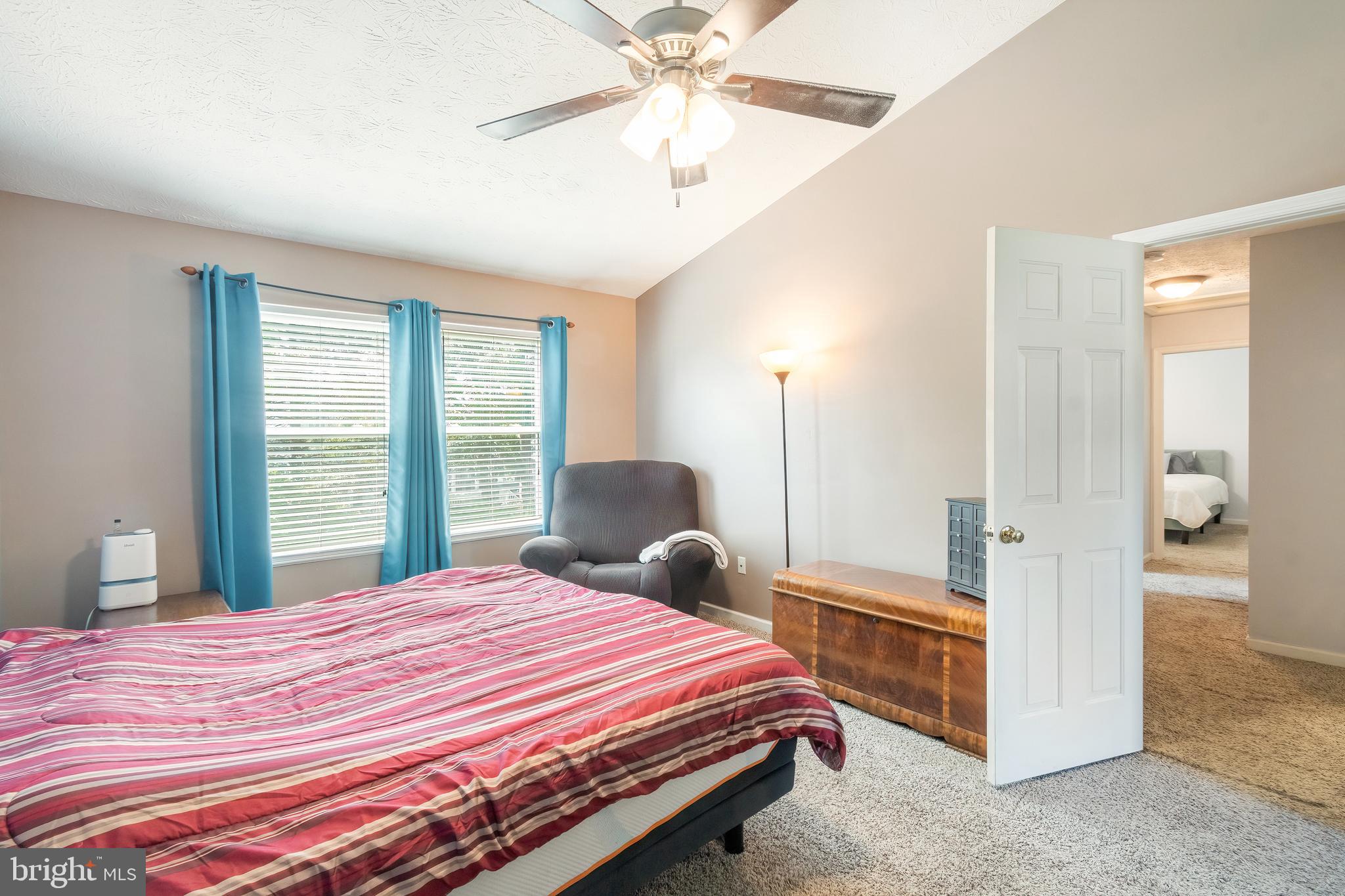 SEVEN OAKS - Residential