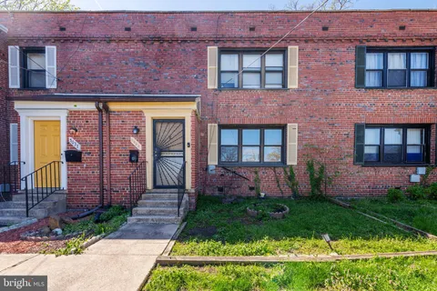 MLS: DCDC2196430