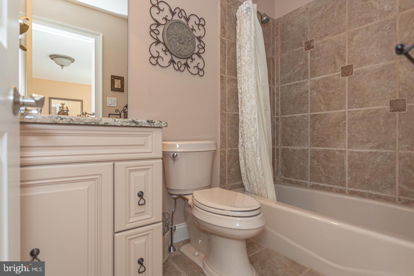 WELLINGTON ESTATES - Residential