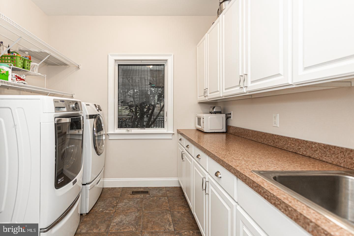 WELLINGTON ESTATES - Residential