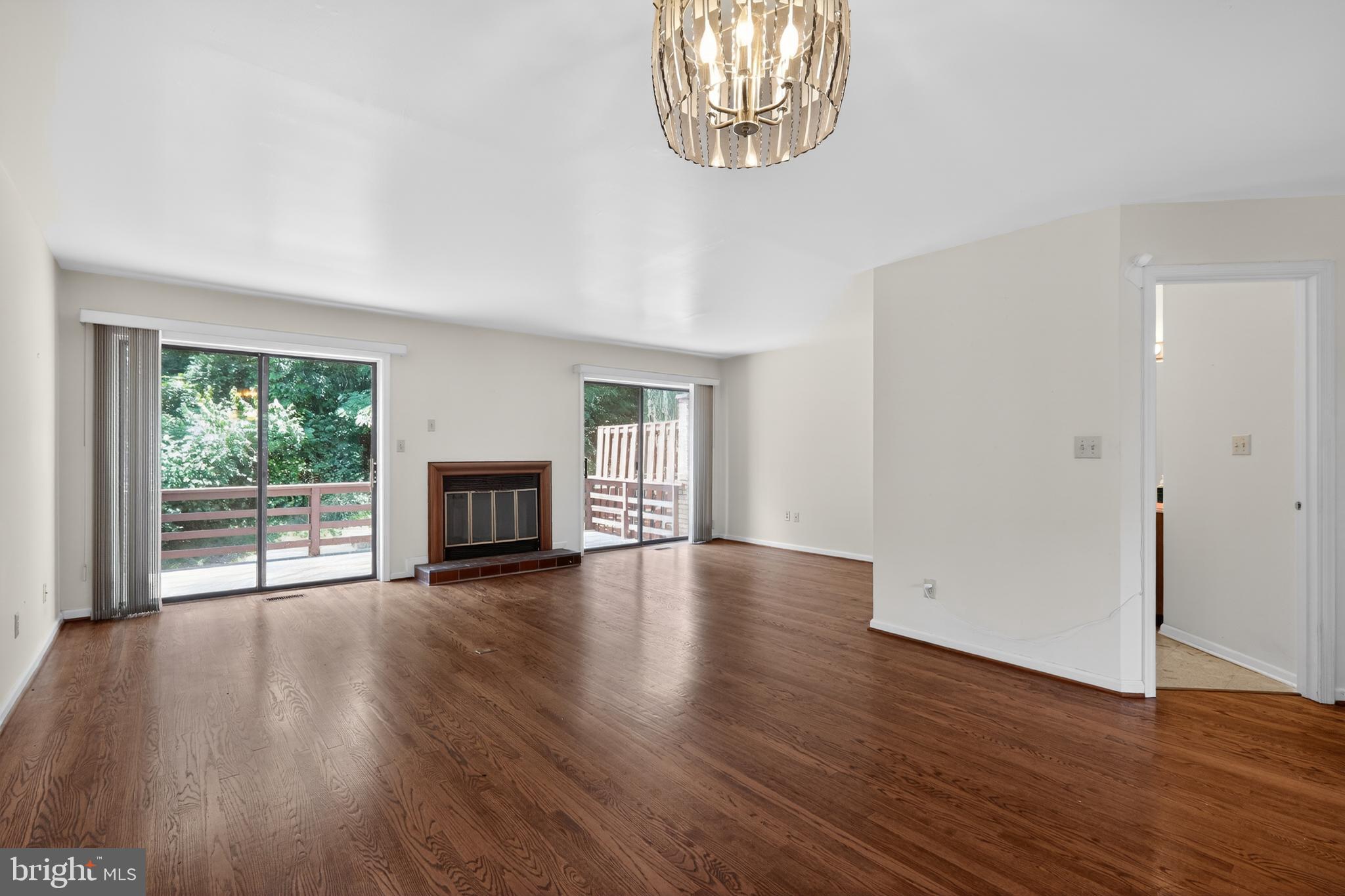 1521 VILLA ROAD