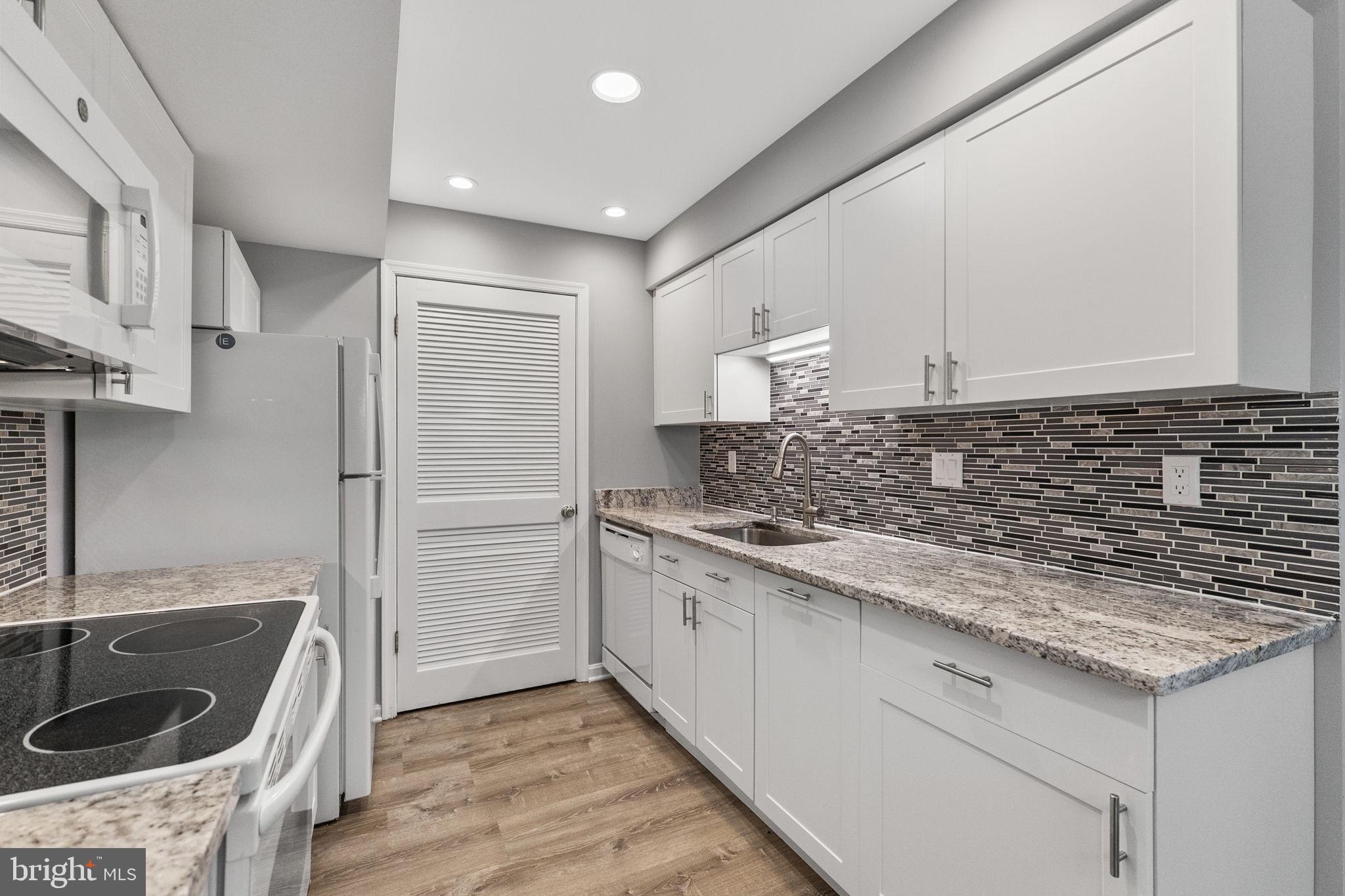 LAKEVIEW - Residential