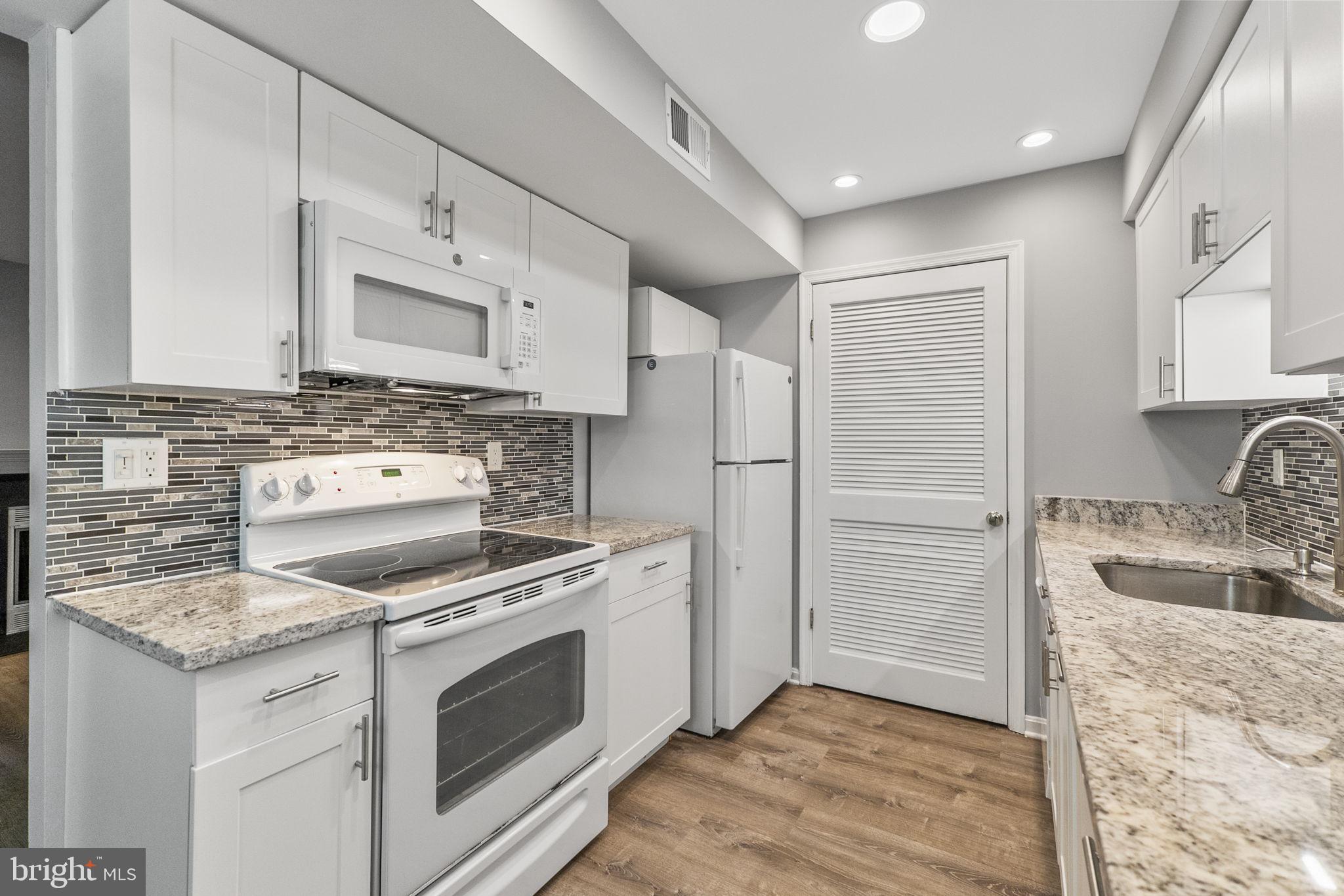 LAKEVIEW - Residential