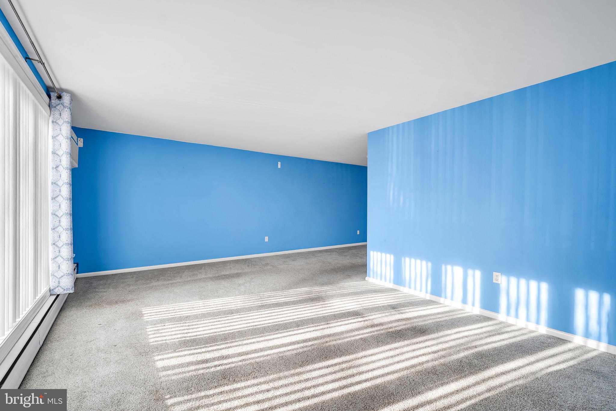 SOMERTON - Residential