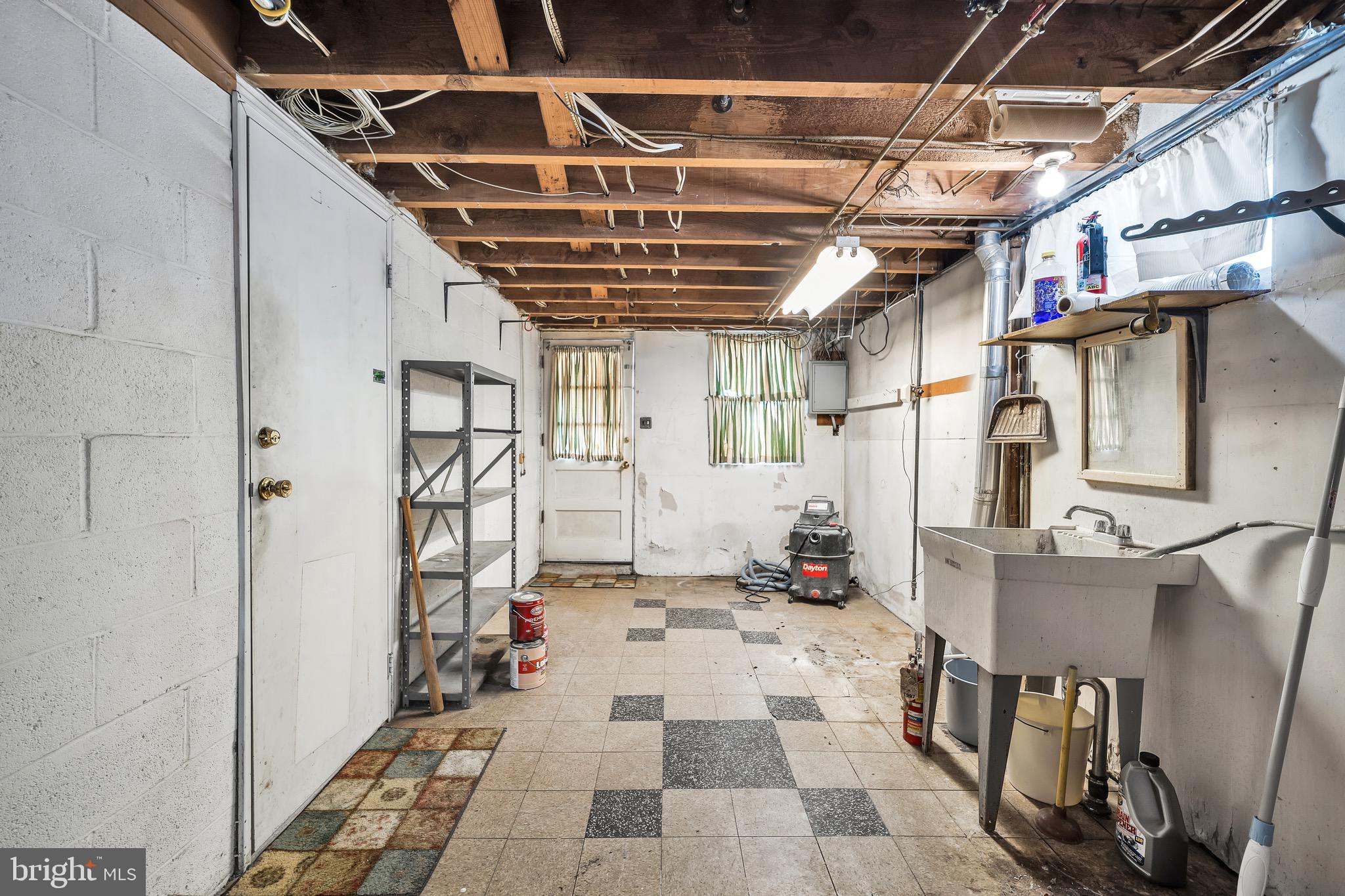 SOMERTON - Residential