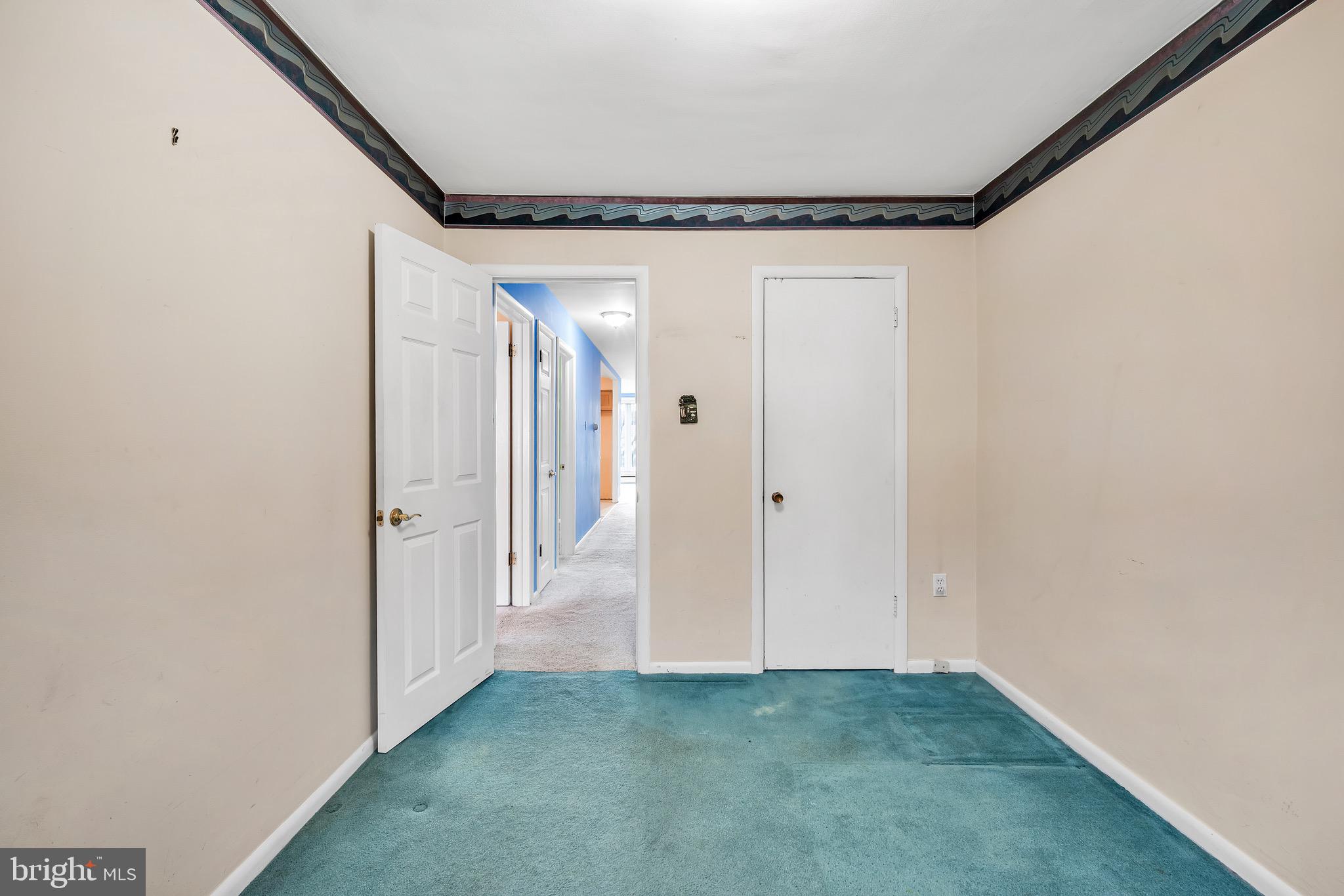 SOMERTON - Residential