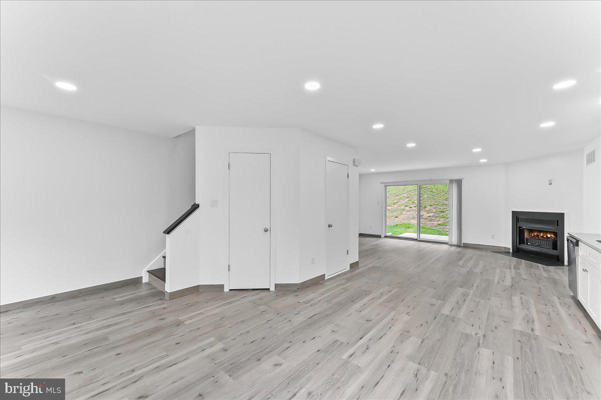 SOUTHPOINT - Residential