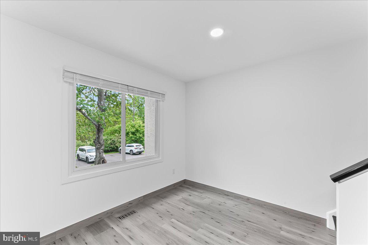 SOUTHPOINT - Residential