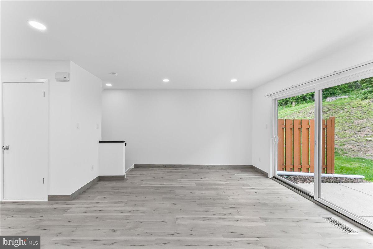 SOUTHPOINT - Residential