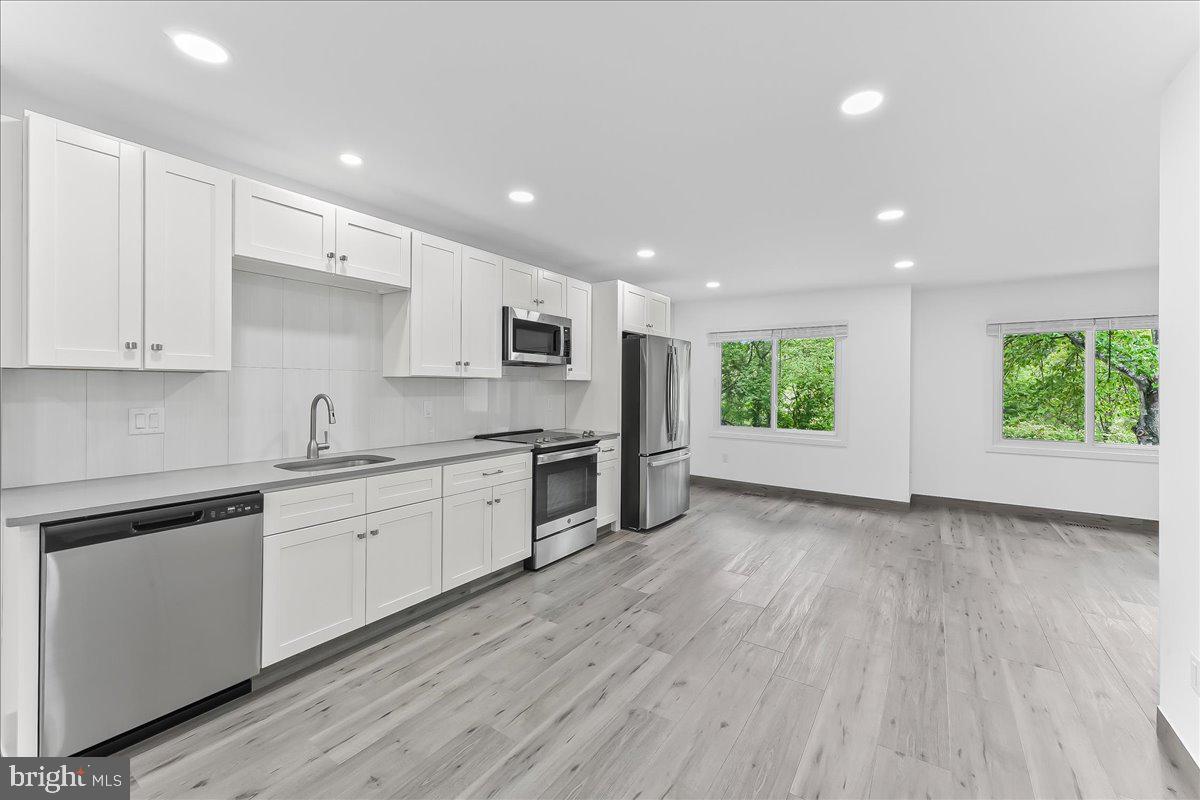 SOUTHPOINT - Residential