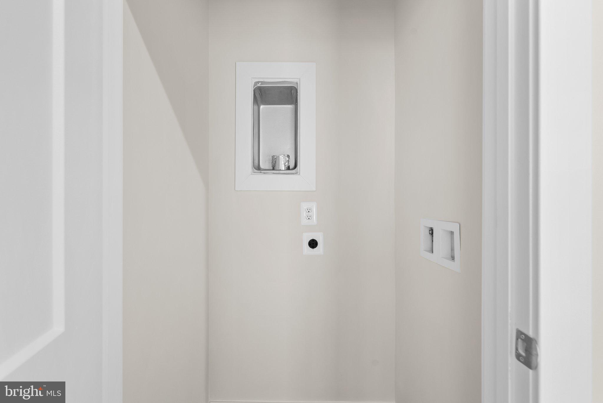 MANASSAS PARK VILLAGE - Residential