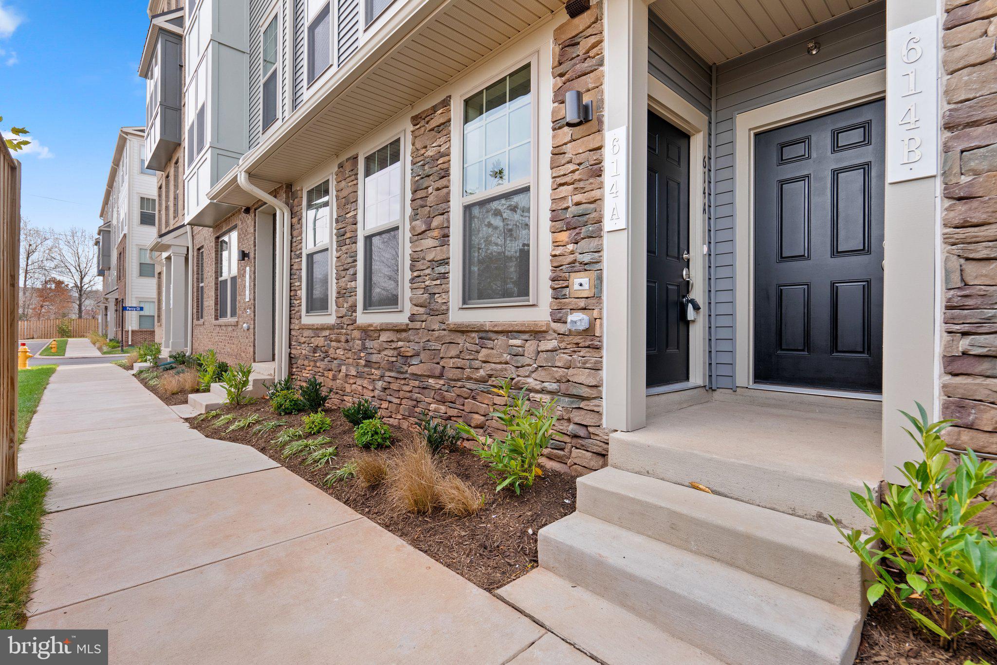 MANASSAS PARK VILLAGE - Residential