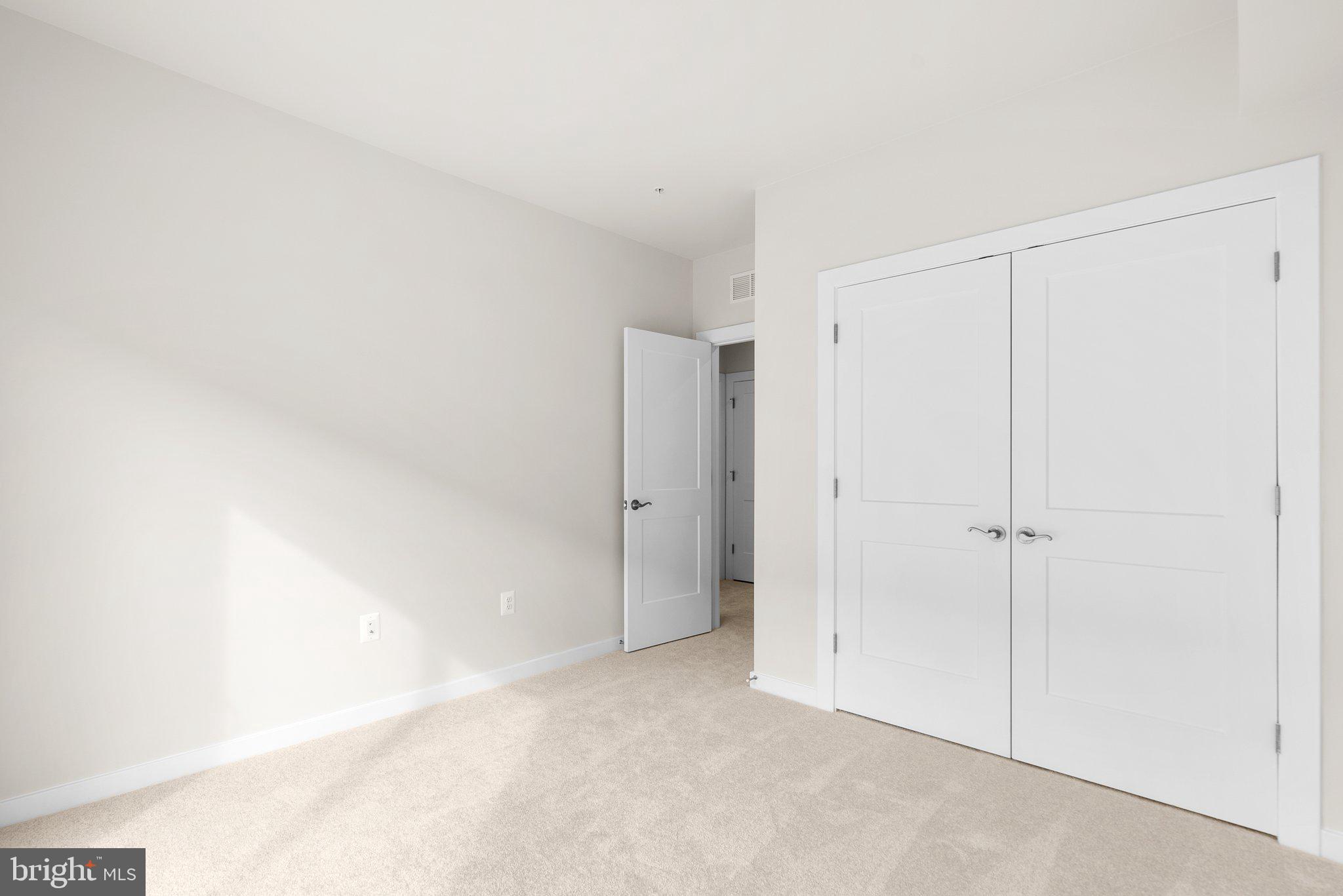 MANASSAS PARK VILLAGE - Residential