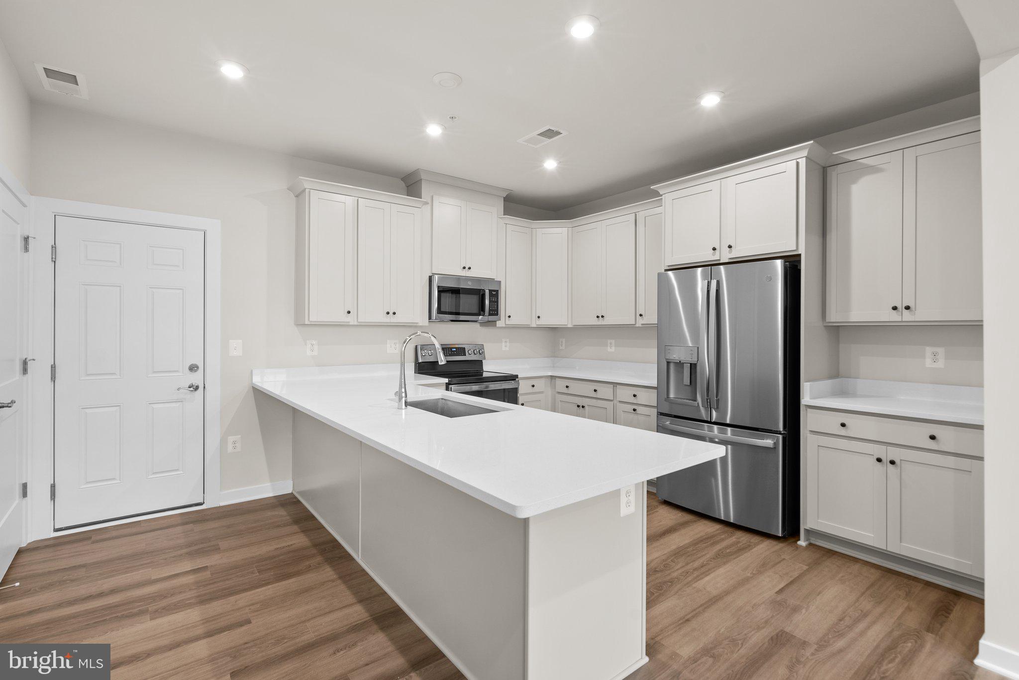 MANASSAS PARK VILLAGE - Residential