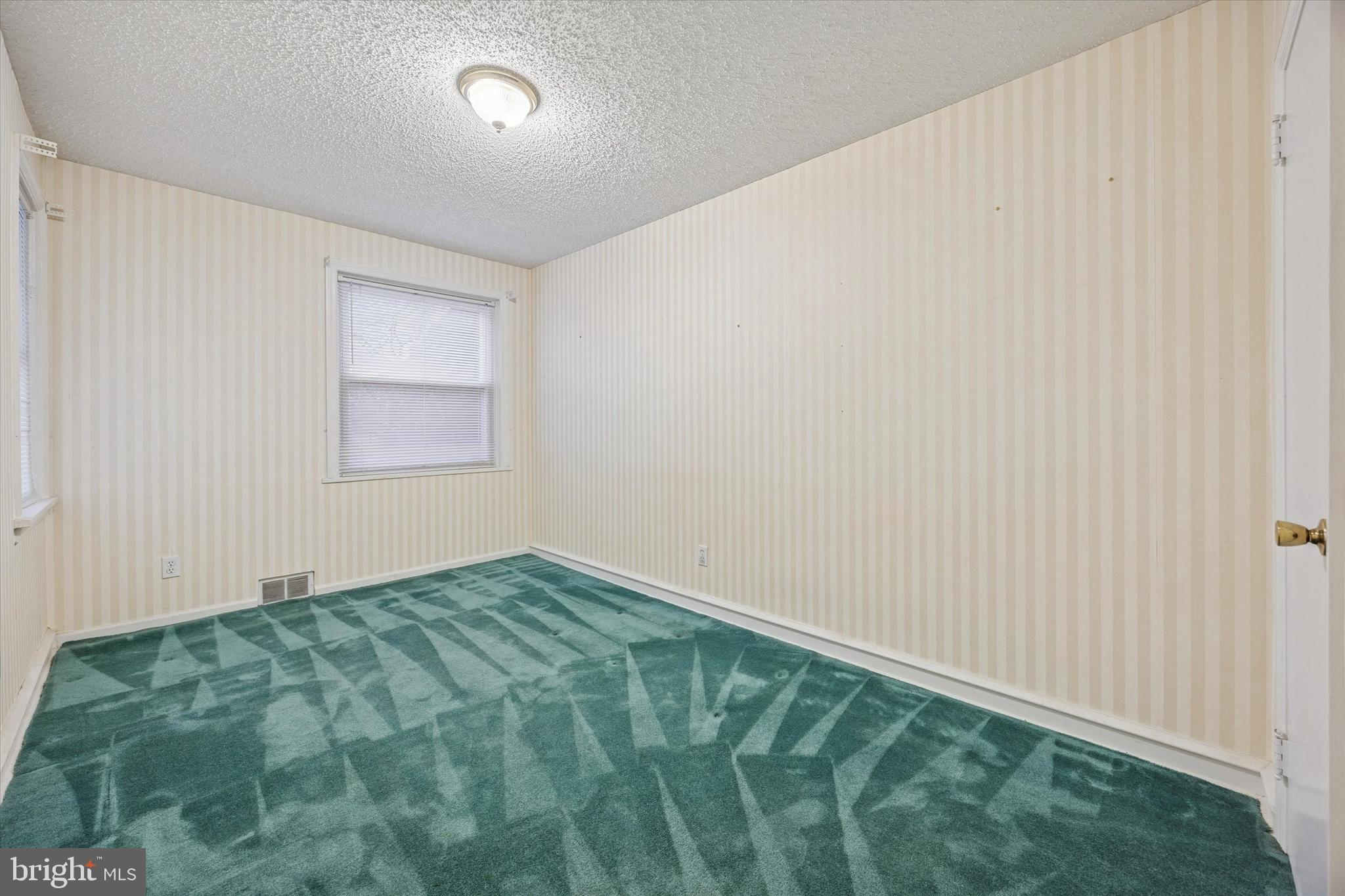 HIDDEN CREEK - Residential