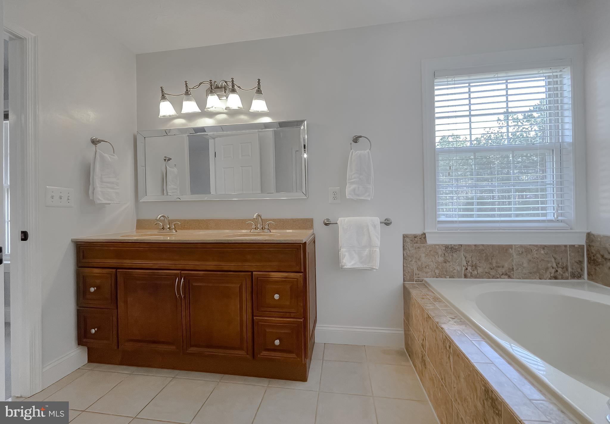 ARROWHEAD - Residential