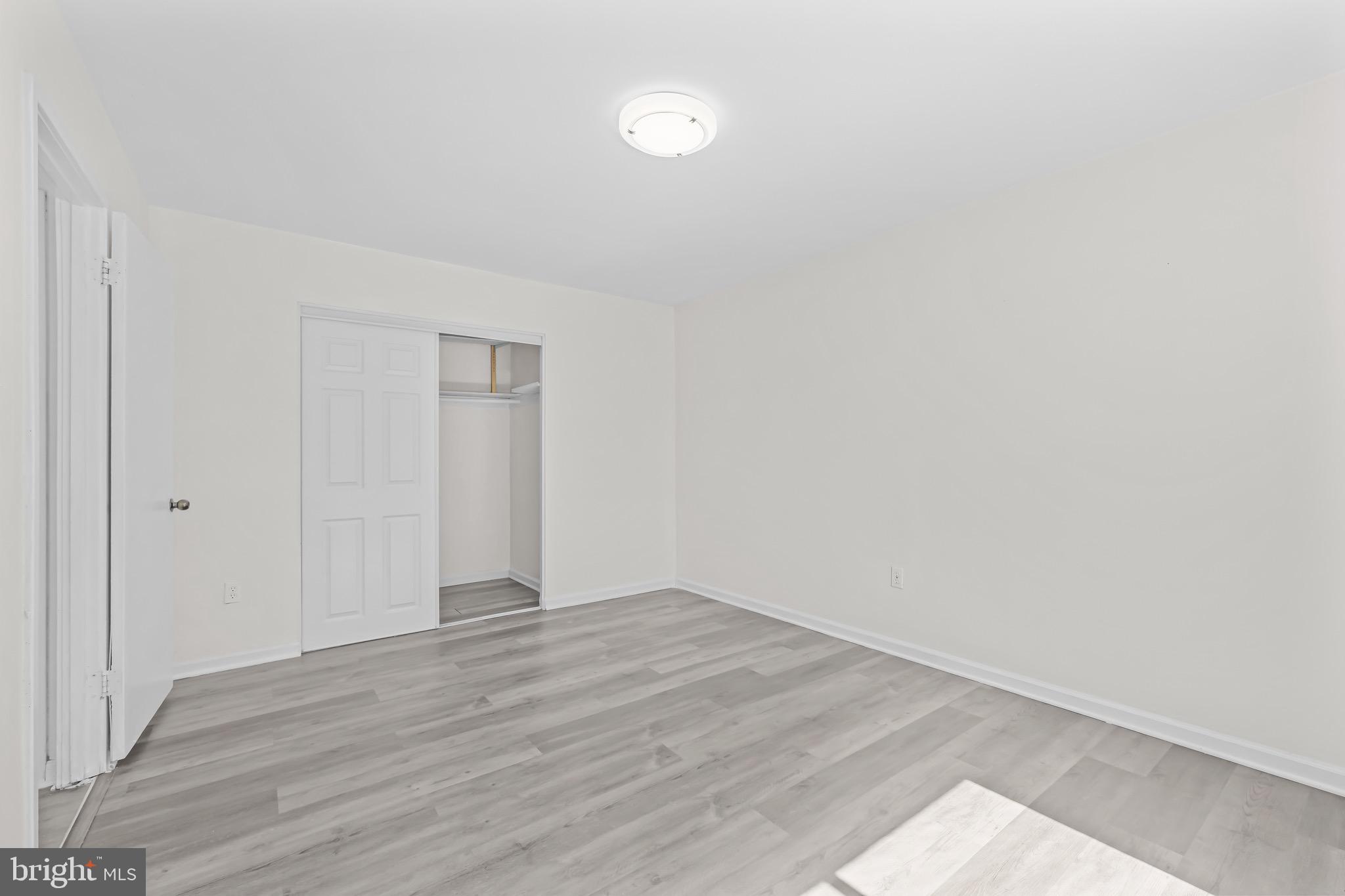 MOSBY WOODS GARDEN - Residential