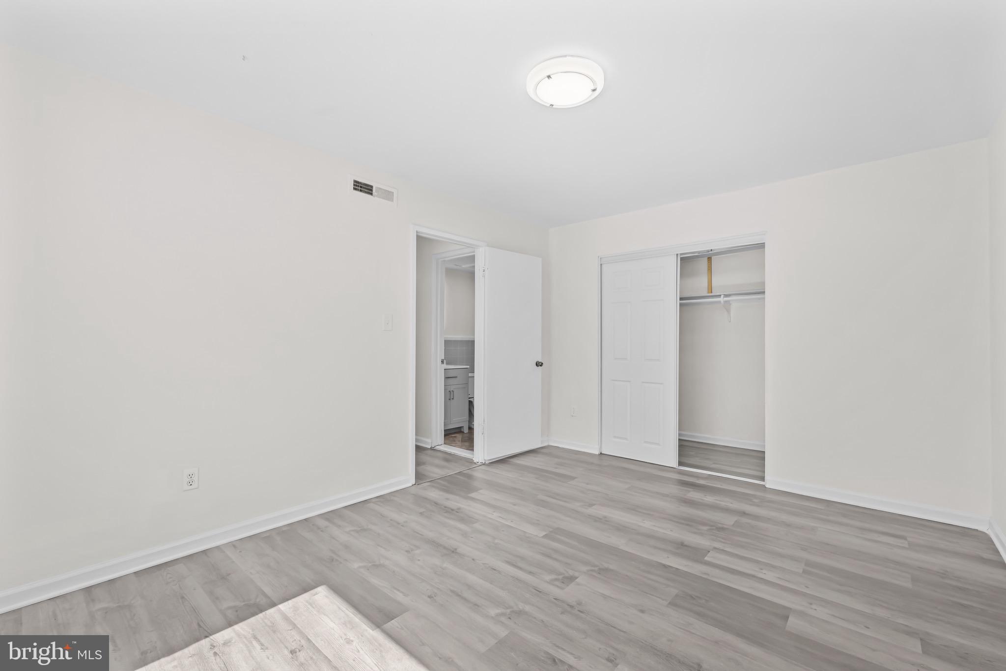 MOSBY WOODS GARDEN - Residential