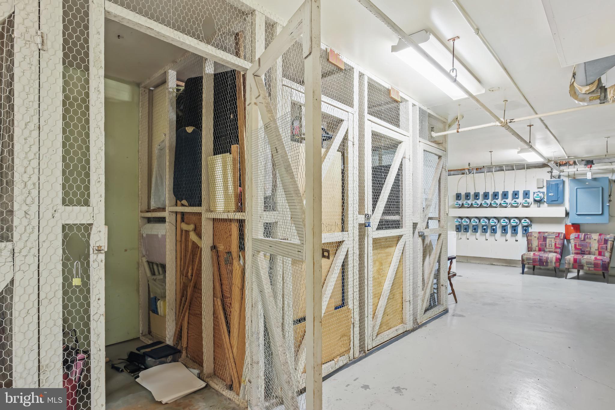 MOSBY WOODS GARDEN - Residential