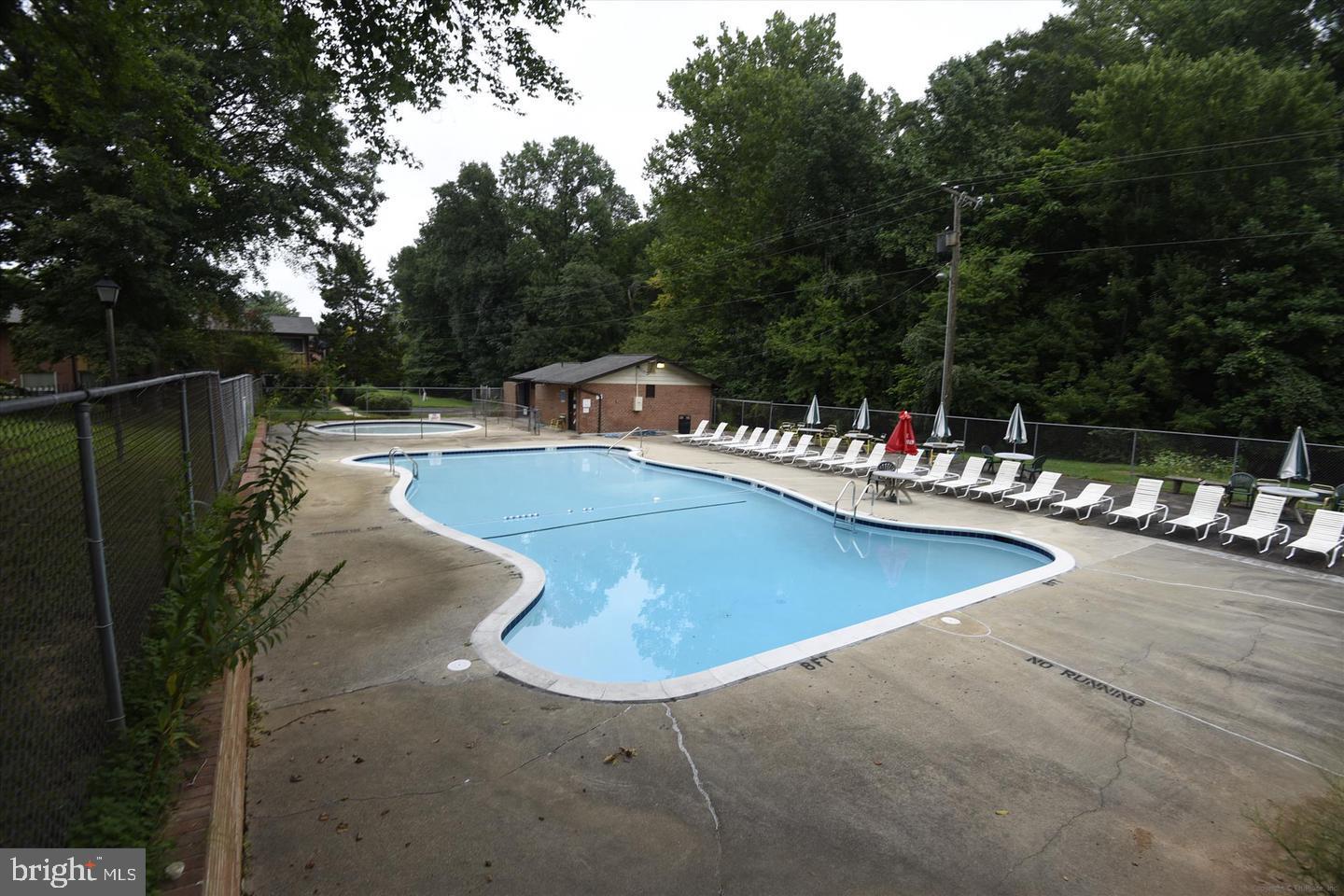 MOSBY WOODS GARDEN - Residential