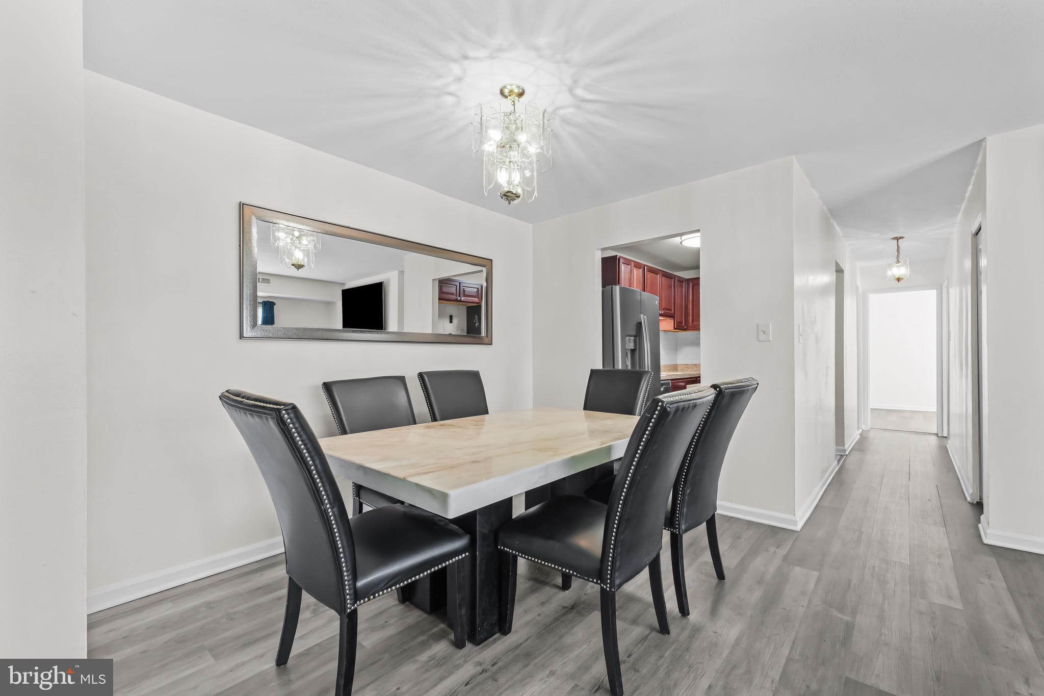 MOSBY WOODS GARDEN - Residential