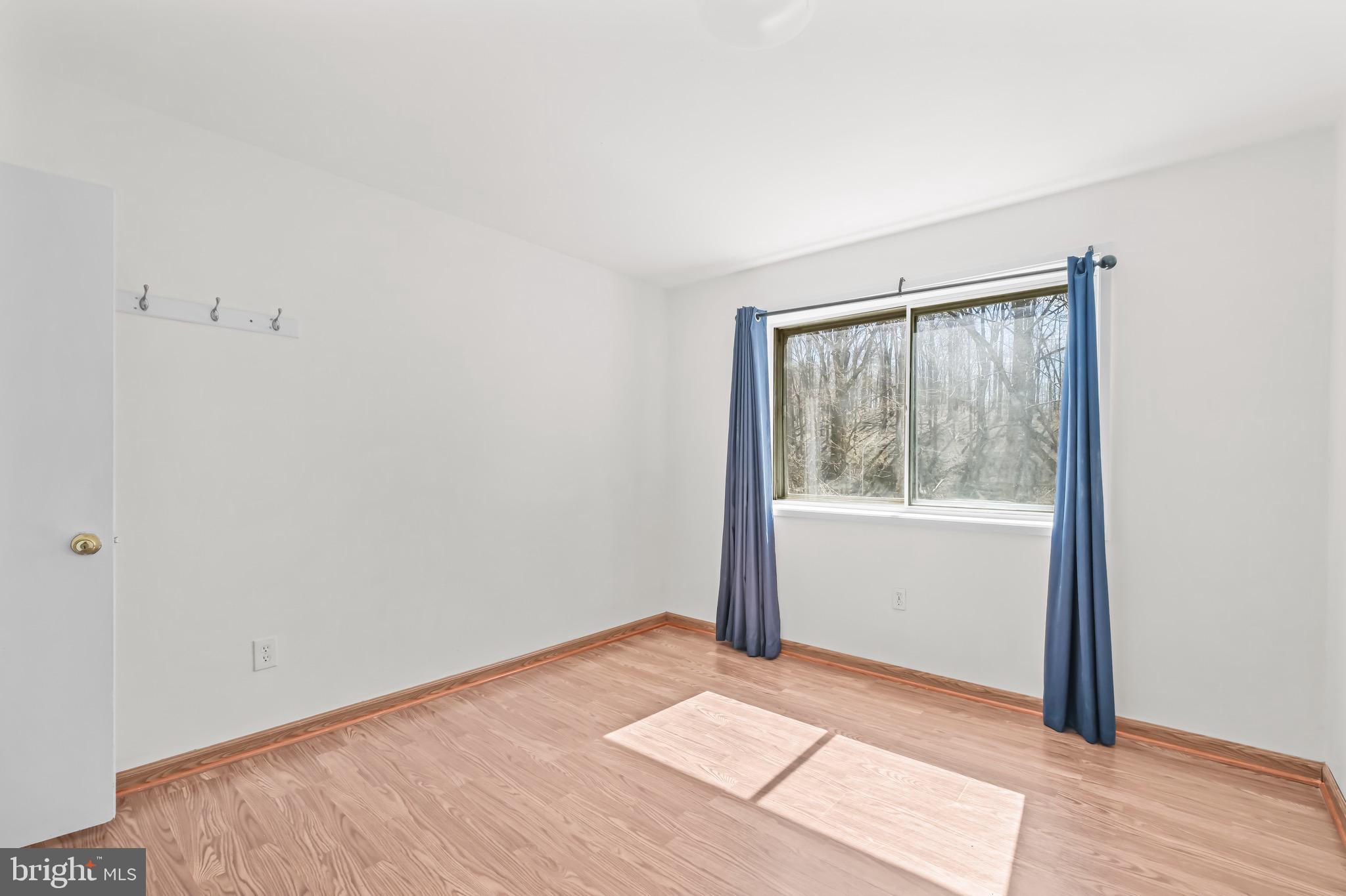 MOSBY WOODS GARDEN - Residential