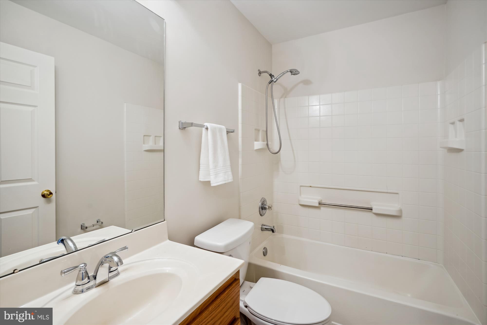 HARBOUR GATES - Residential Lease