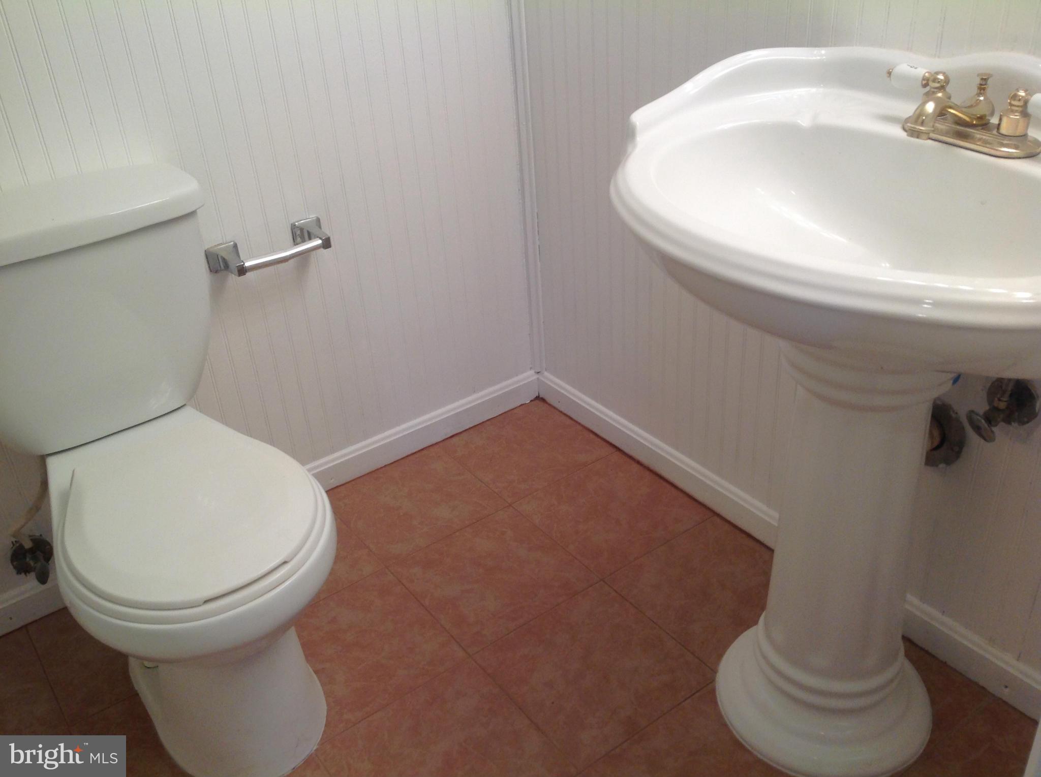 OCCOQUAN RIDGE - Residential Lease