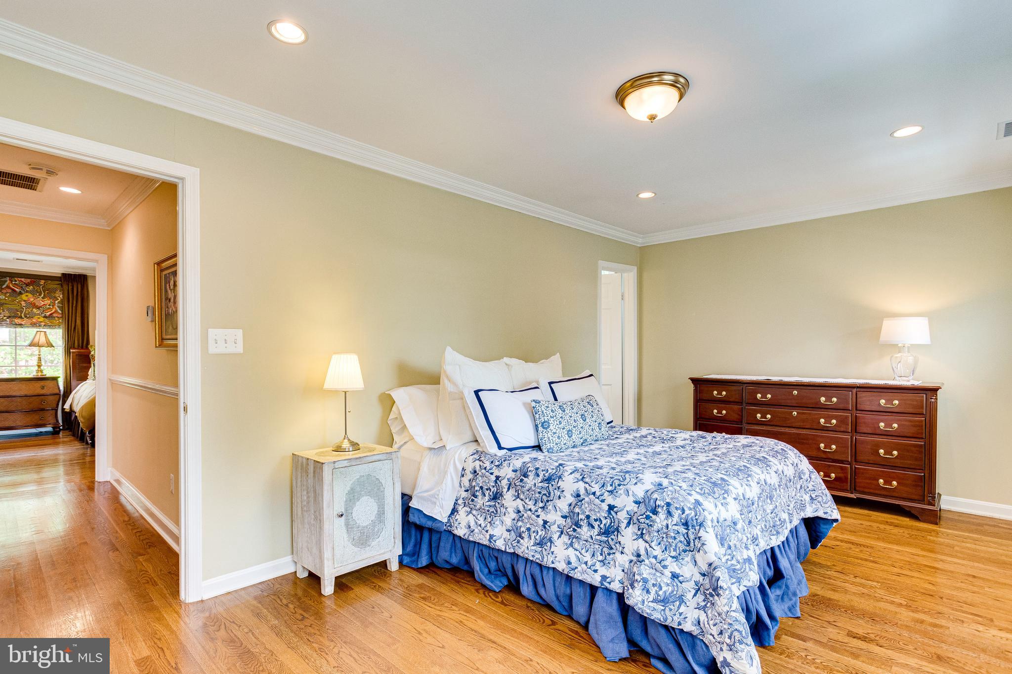 OLD TOWN ALEXANDRIA - Residential