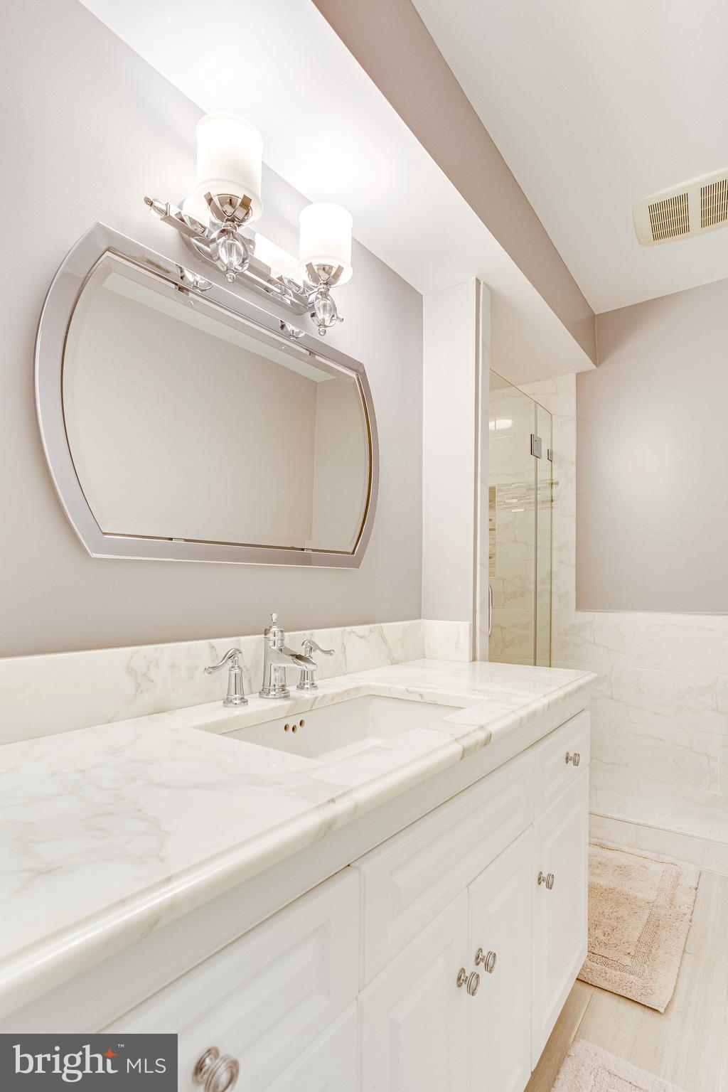 OLD TOWN ALEXANDRIA - Residential