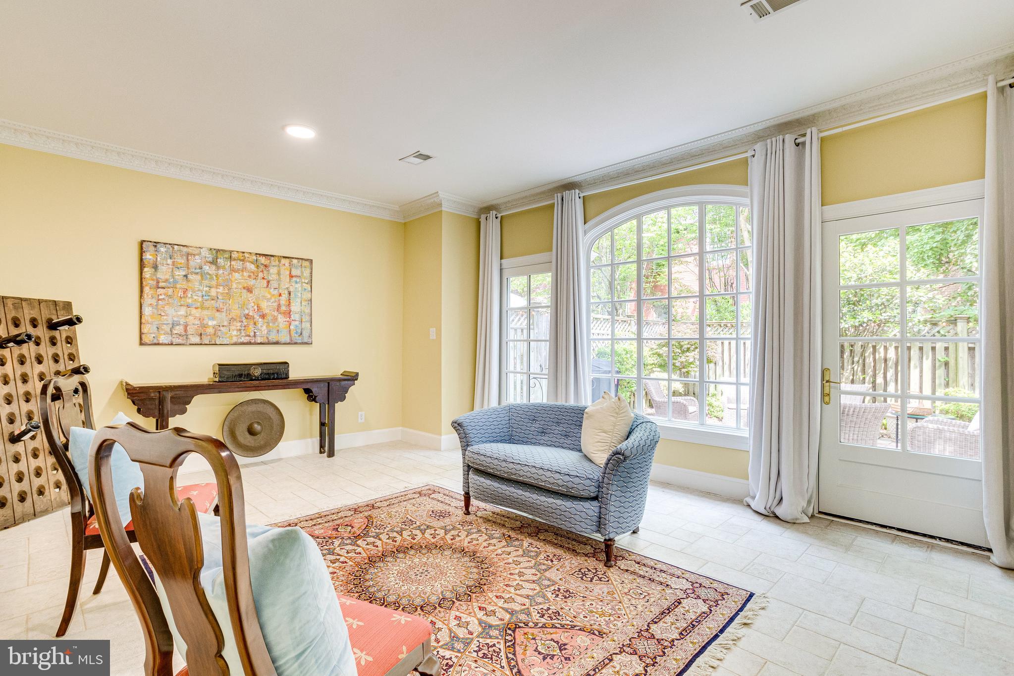 OLD TOWN ALEXANDRIA - Residential