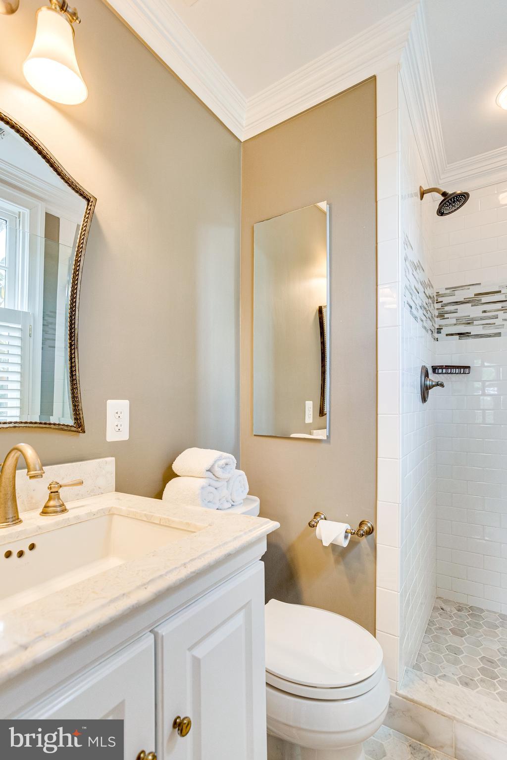 OLD TOWN ALEXANDRIA - Residential