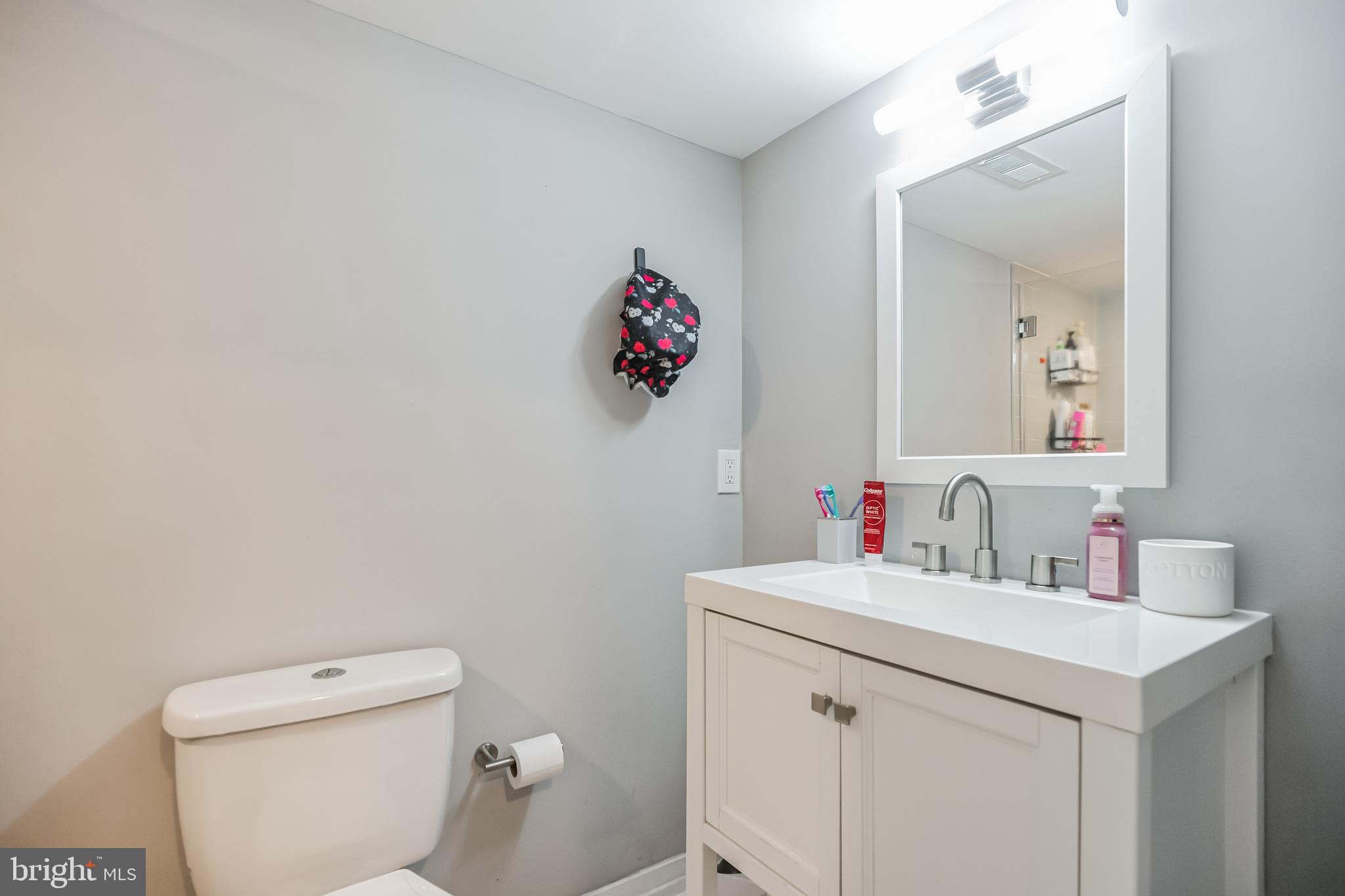 EAST KENSINGTON - Residential Income