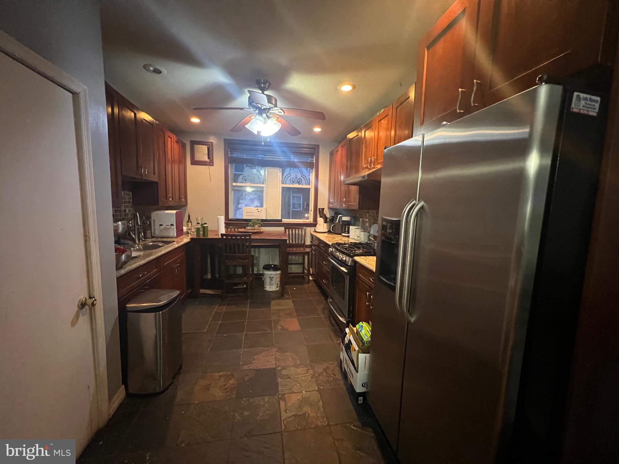 3221 WELLINGTON STREET