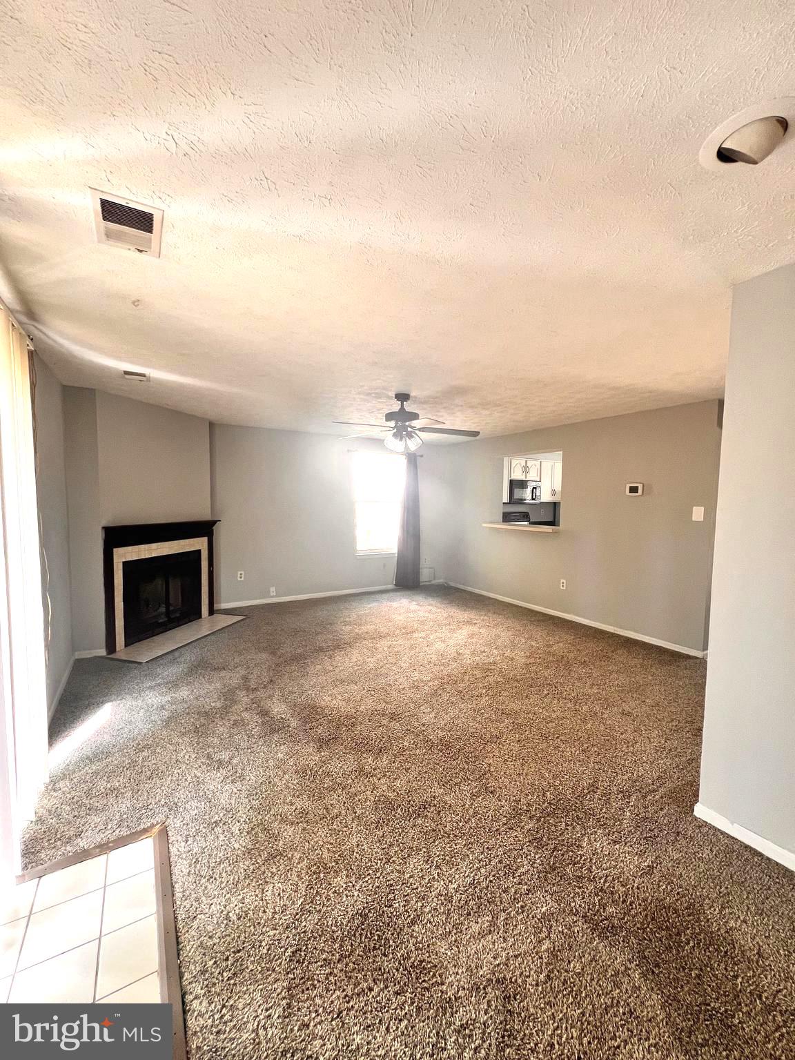 GLEN OAKS - Residential Lease