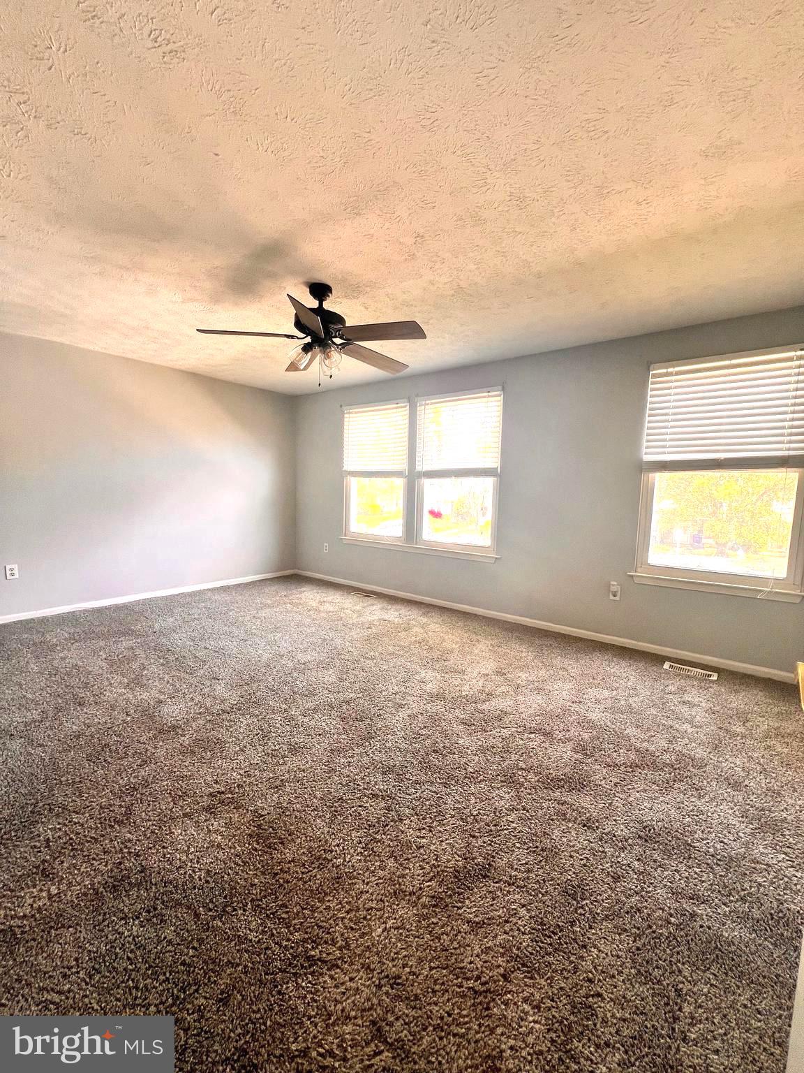 GLEN OAKS - Residential Lease